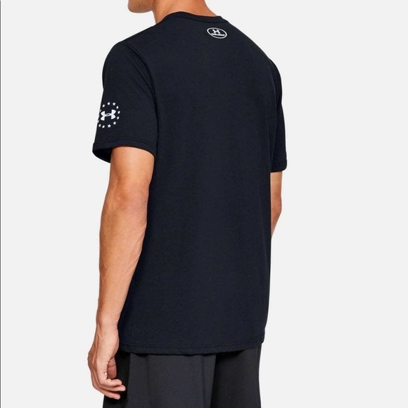 🍃 SALE 🍃 Under Armour Men's Freedom Big Flag Black T-Shirt Size 1333352 001 - Picture 3 of 4